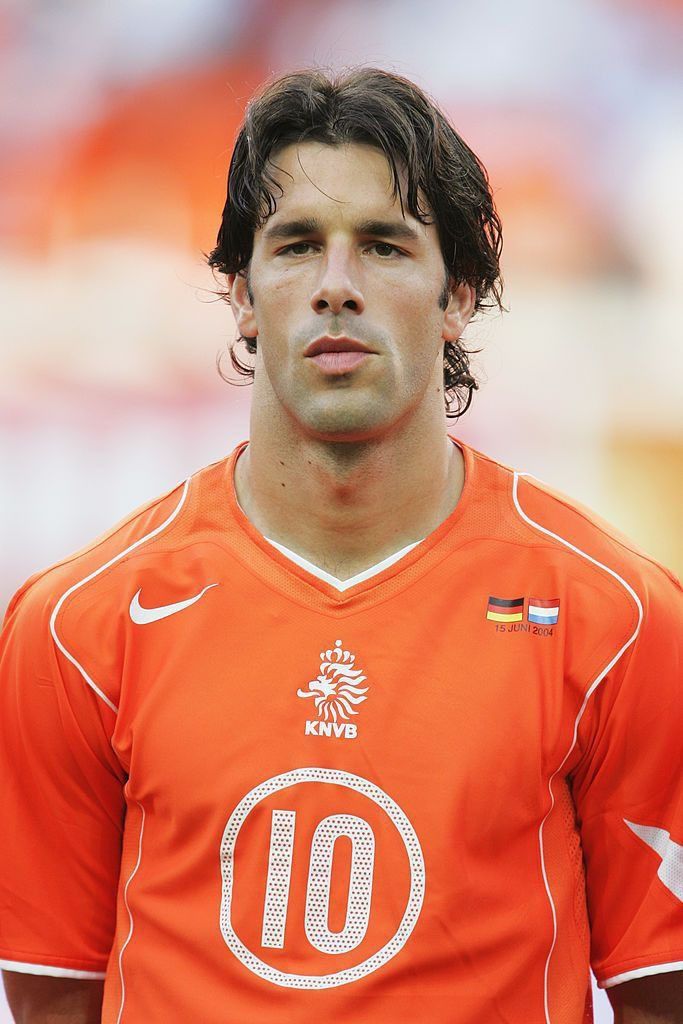 Ruud van Nistelrooy: Spesialis Kotak Penalti dan Mesin Gol yang Konsisten